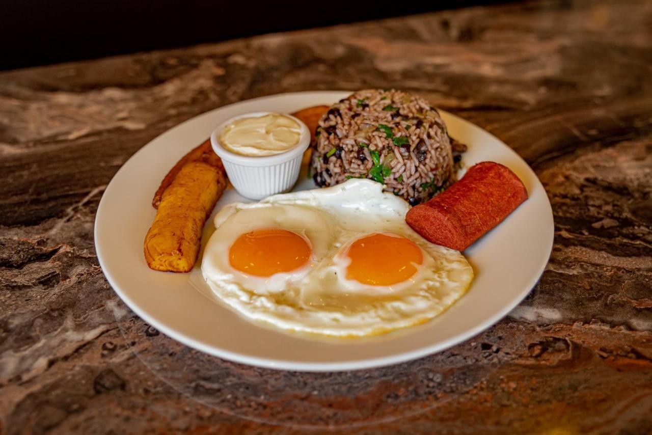 Hotel Los Rios Guácimo Eksteriør bilde